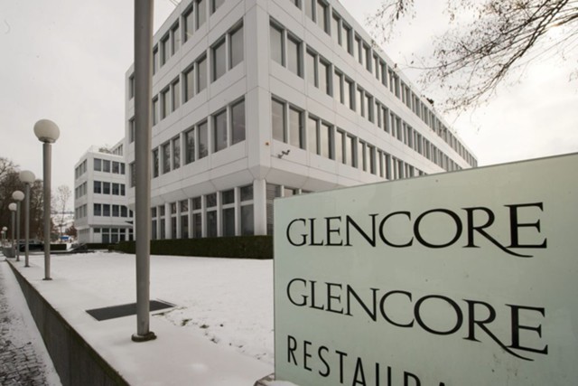 Glencore продает активы