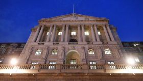 Банк Англии призывает